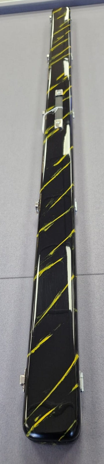 1 Piece Wide (hold 2 Cues) Black Base and Yellow lines